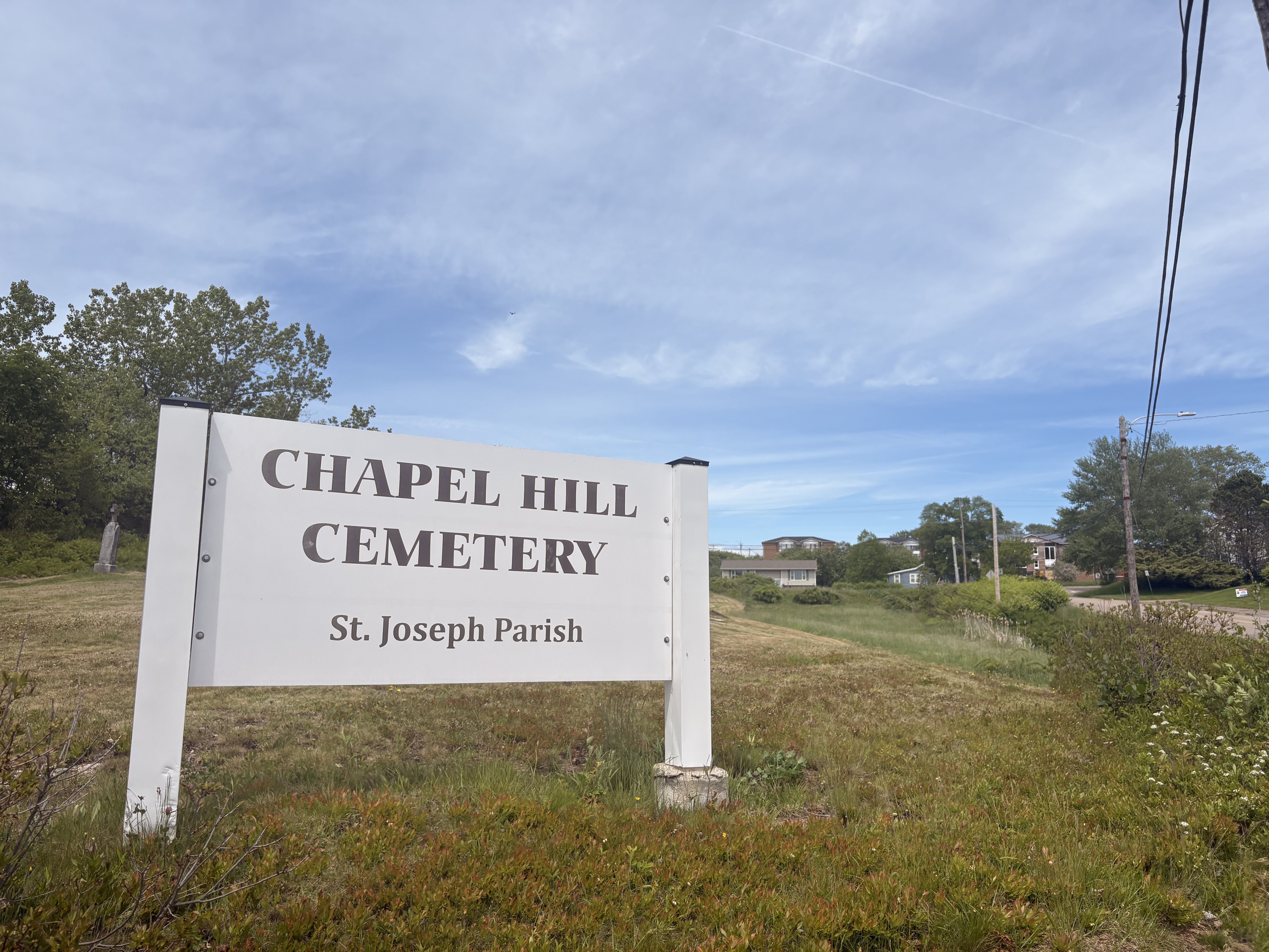 Chapel Hill Cemetery Entrance